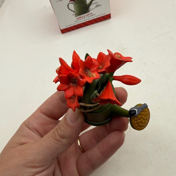 Hallmark Christmas Ornament Simple Gifts Marjolein Garden Flower Can Collectible - Picture 7 of 9